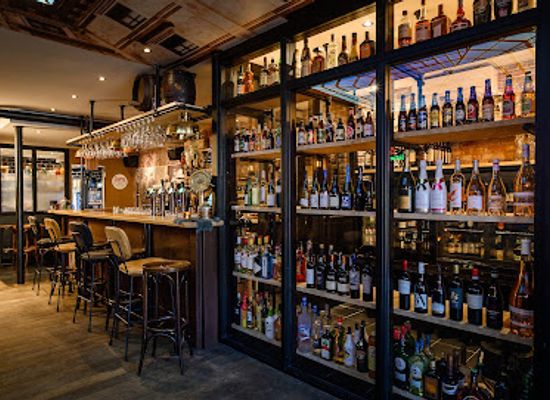 netherlands/betuwe/bar/cafe-vrienden