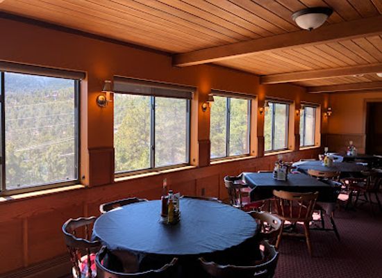 colorado/colorado-river-valley/bar/canyon-tavern