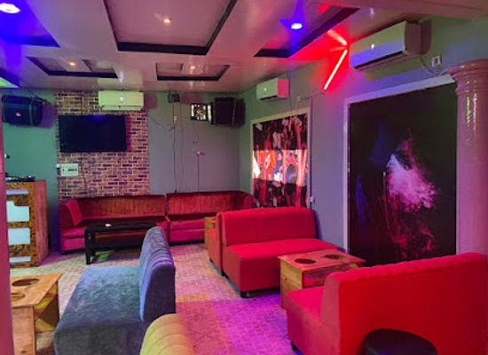 guinea/upper-guinea/bar/times-square-resto-lounge