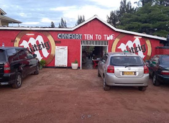 rwanda/nyabarongo-river/bar/ten-to-two-bar-resto
