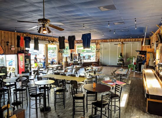 missouri/ha-ha-tonka-state-park/bar/nautifish-rum-bar