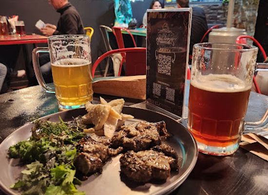 chile/vina-del-mar/bar/a-mano-gin-burgers