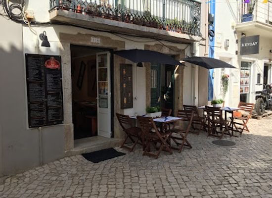 portugal/ericeira/bar/cervejaria-7-janelas