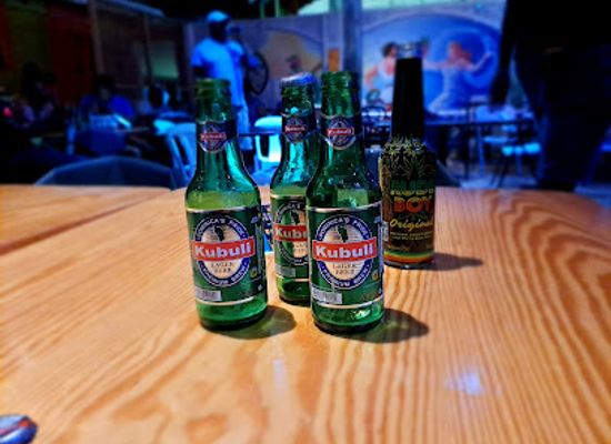 dominica/dominica-botanic-gardens/bar/garage-bar