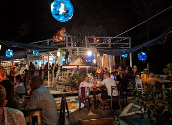 montenegro/ada-bojana/bar/clandestino-house