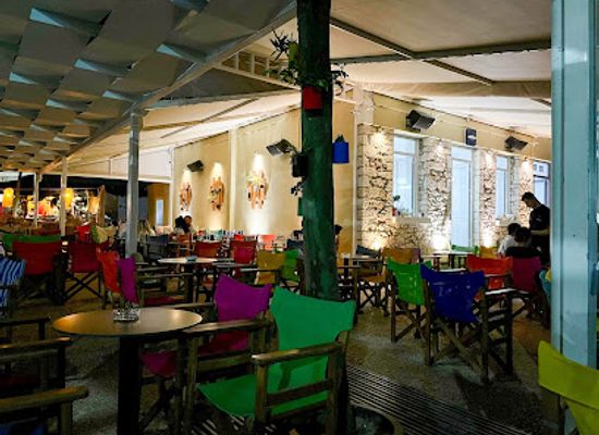 albania/toskeria/bar/acta-cocktail-bar