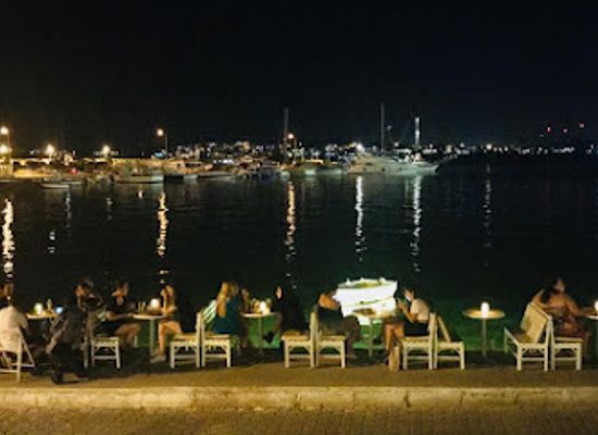turkiye/cesme/bar/tius-bar