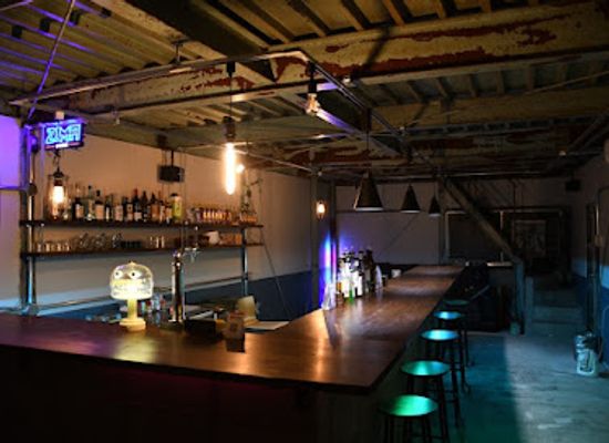 japan/awa/bar/crib-no-name