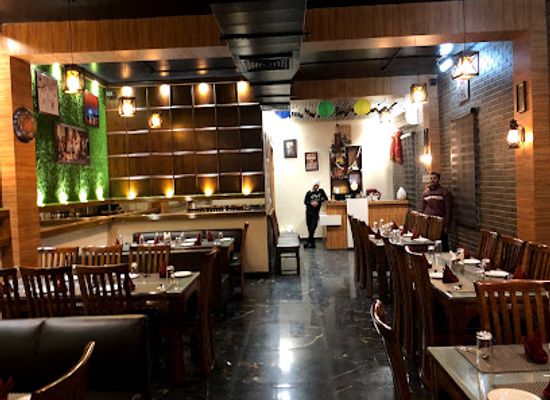 india/ganga-yamuna-doab/bar/grand-old-wild-bar-restaurant