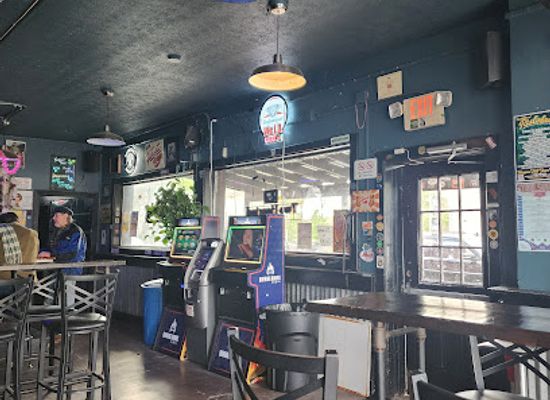 kentucky/western-coal-fields/bar/the-fishtank