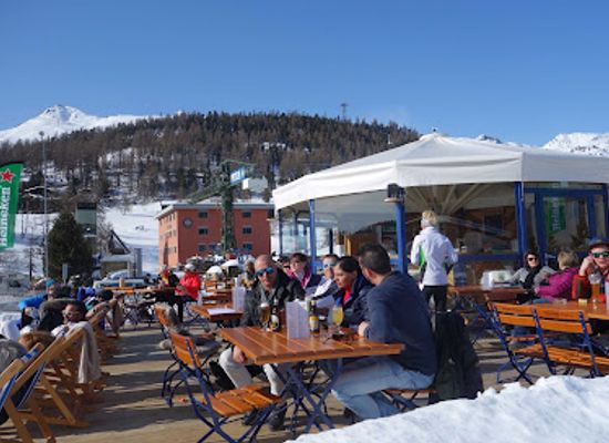 switzerland/engadin/bar/sunnestubli