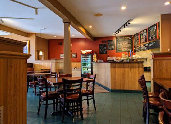 vermont/bennington-county/bar/christos-pizza-and-pasta