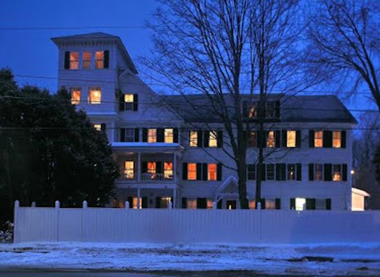 vermont/windham-county/bar/the-saxtons-river-inn