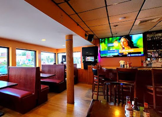 massachusetts/waltham/bar/guanachapi-s-bar-and-grill