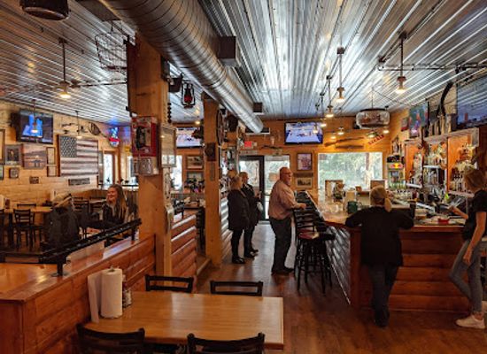 iowa/loess-hills/bar/twisted-tail-steakhouse-saloon