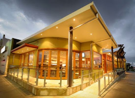 australia/northern-rivers/bar/henry-rous-tavern