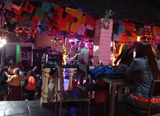 el-salvador/suchitoto/bar/restaurante-y-bar-el-arlequin