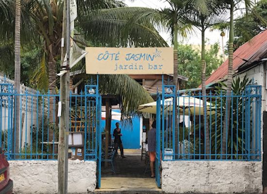 mauritius/pamplemousses-botanical-garden/bar/cote-jasmin-jardin-bar