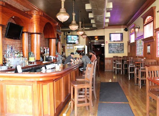 ohio/western-reserve/bar/the-brothers-lounge