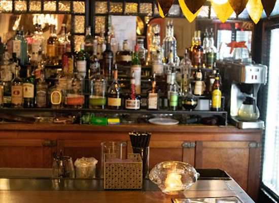 ohio/western-reserve/bar/reithoffer-s-art-spirits-entertainment