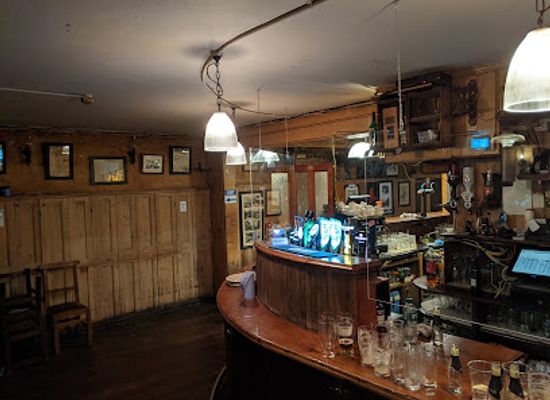 ireland/ring-of-kerry/bar/courtney-s-bar