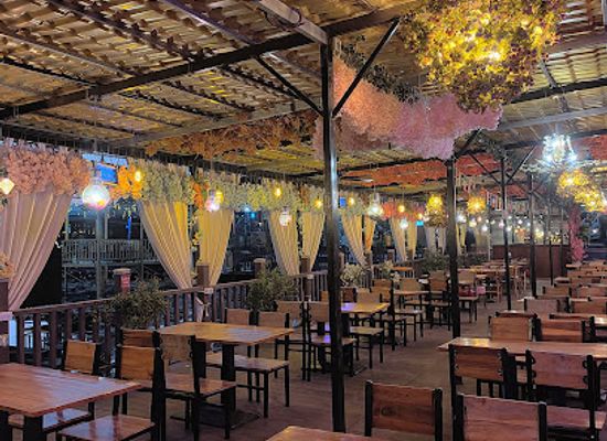 laos/northern-laos/bar/qq-restaurant-and-bar