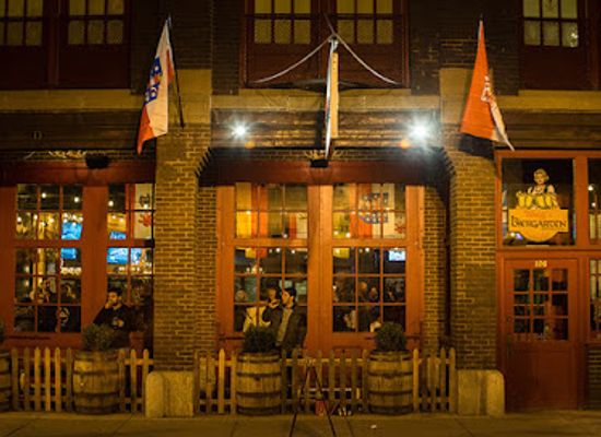 new-york/central-new-york/bar/wolff-s-biergarten