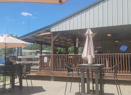 indiana/patoka-lake/bar/benny-s-off-the-water