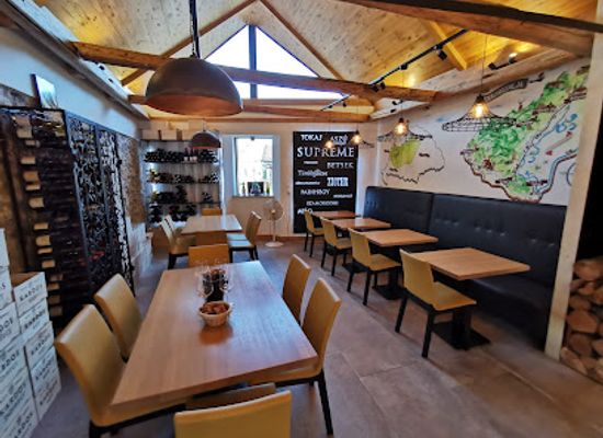 hungary/zemplen/bar/kardos-supreme-borbistro