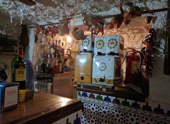 spain/granada/sacromonte/bar/cafe-bar-bocadilleria-pibe