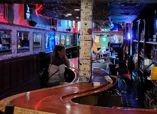 california/long-beach/naples/bar/shannon-s-bayshore-saloon