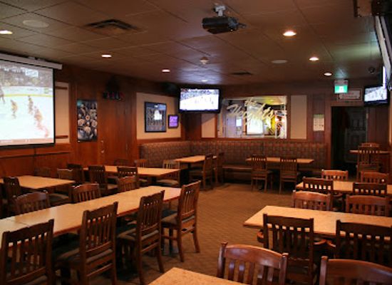 canada/pembina-valley/bar/silver-heights-restaurant-the-heights-lounge