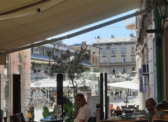 croatia/pula/bar/bounty