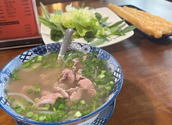 vietnam/dalat/xuan-huong-lake/bar/da-lat