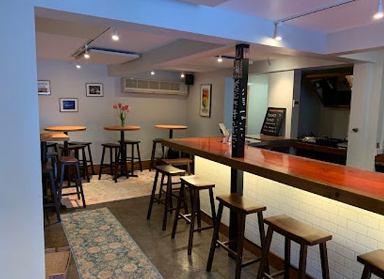 oregon/columbia-river-gorge/bar/spinning-wheels-brewing-project