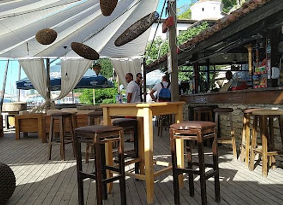 bulgaria/dobruja/bar/delano-beach-bar-balchik
