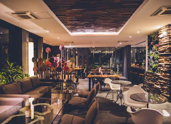 cambodia/kandal/bar/vehaa-restaurant-bar