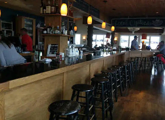 maine/rockland/bar/dry-dock