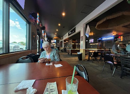north-dakota/minot/bar/capri-tiki-bar