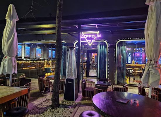 montenegro/podgorica/bar/zeppelin-lounge-bar-pub
