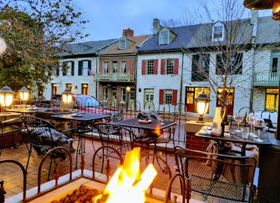 missouri/st-charles/bar/bella-vino-wine-bar