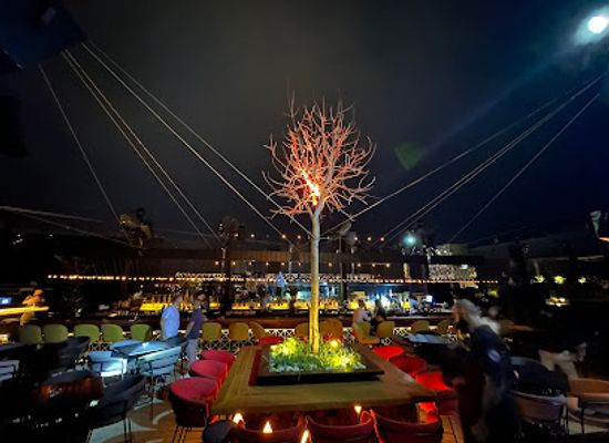 lebanon/beirut/downtown-beirut/bar/iris