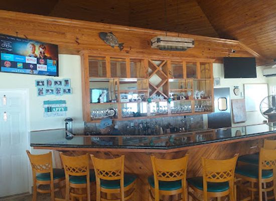the-bahamas/inagua-islands/bar/lighthouse-restaurant-bar-grill
