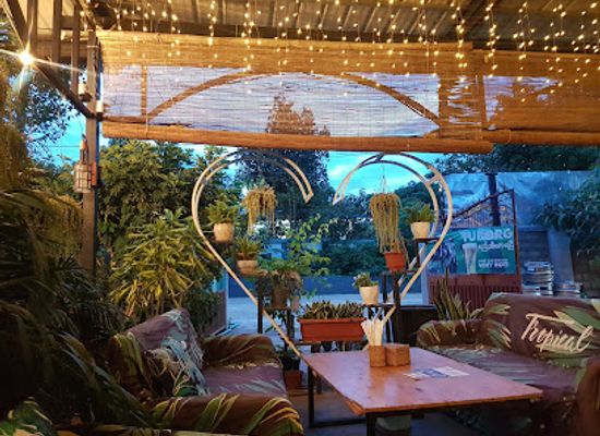 myanmar-burma/chin-hills/bar/chin-chin-bar-restaurant