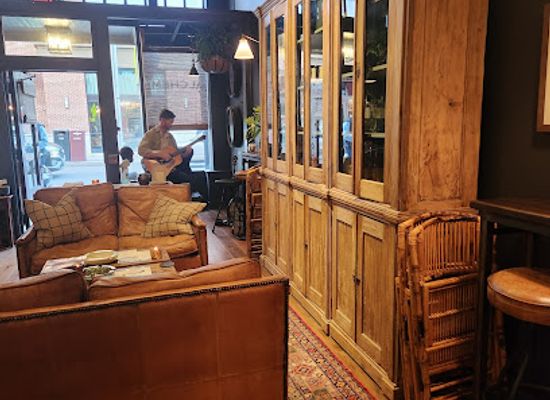 tennessee/knoxville/old-city/bar/alchemy-lounge-and-cigar-bar
