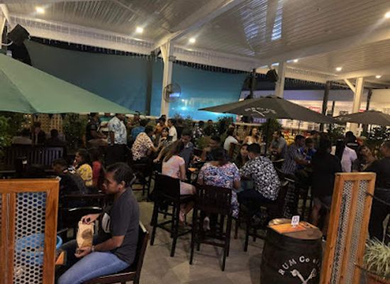 fiji/coral-coast/bar/the-stadium-view