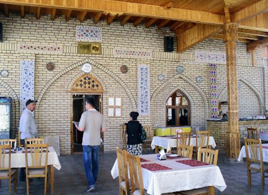 uzbekistan/khiva/itchan-kala/bar/cafe