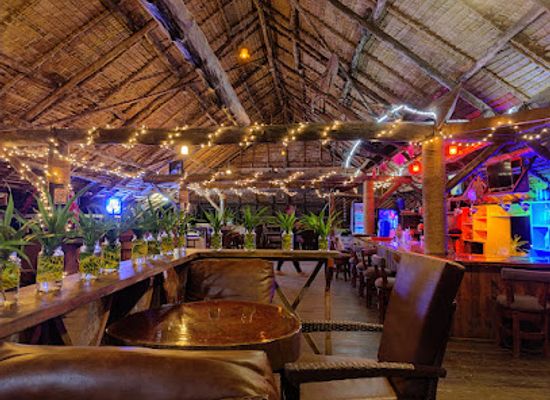micronesia/nan-madol/bar/hideaway-bar-grill