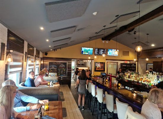 connecticut/connecticut-river-valley/bar/cotton-hollow-kitchen