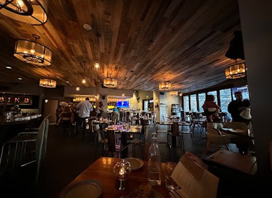 colorado/telluride/bar/black-iron-kitchen-bar